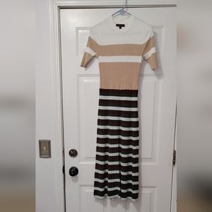Banana Republic dress. Size small tall.